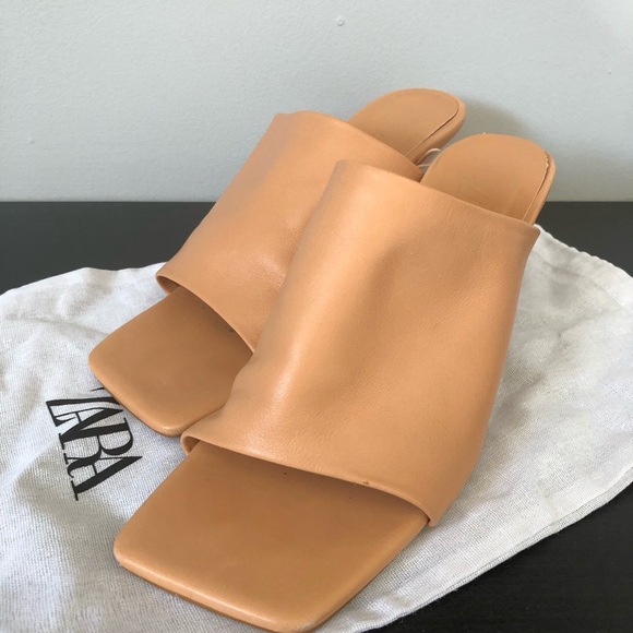 Zara Tan Leather Mules - Picture 2 of 4